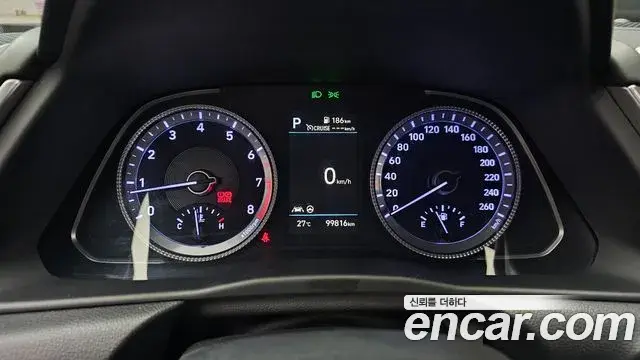 Hyundai Sonata 2021 — Фото 8/20