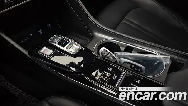 Hyundai Sonata 2021 — Фото 9/20