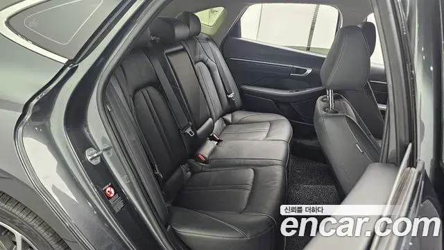 Hyundai Sonata 2021 — Фото 11/20