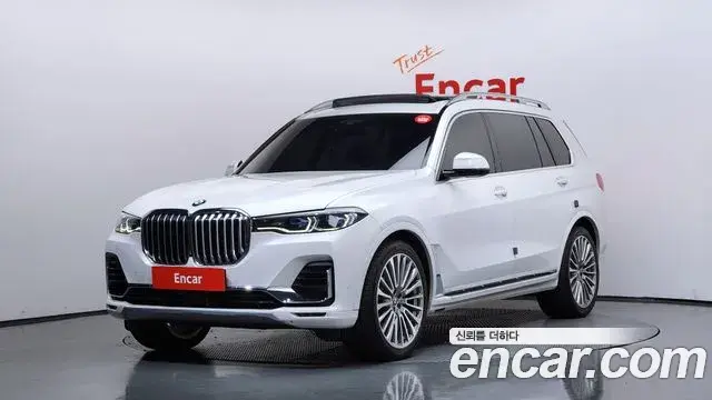 BMW X7 2020 — Фото 1/20