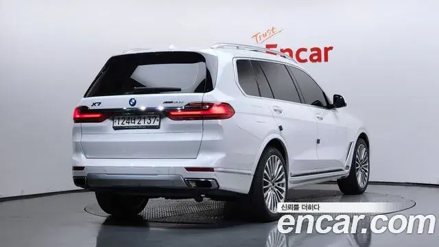 BMW X7 2020 — Фото 2/20