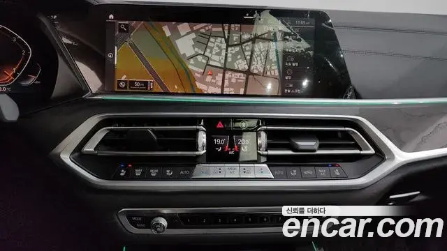 BMW X7 2020 — Фото 13/20