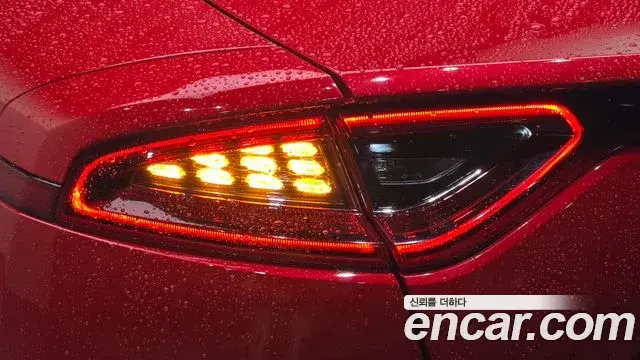 Kia Stinger 2018 — Photo 29/34