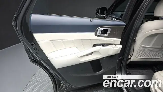 Kia Sorento 2024 — Photo 9/35