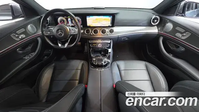 Mercedes-Benz E-Class 2019 — Фото 7/20