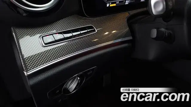 Mercedes-Benz E-Class 2019 — Фото 20/20