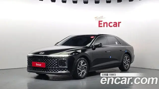Hyundai Grandeur 2023 — Фото 1/20