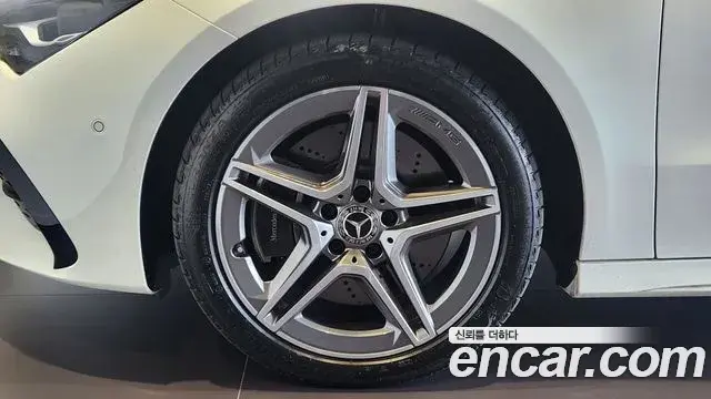 Mercedes-Benz CLA-Class 2026 — Фото 4/17