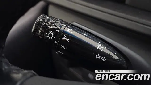 Hyundai Staria 2021 — Фото 15/20