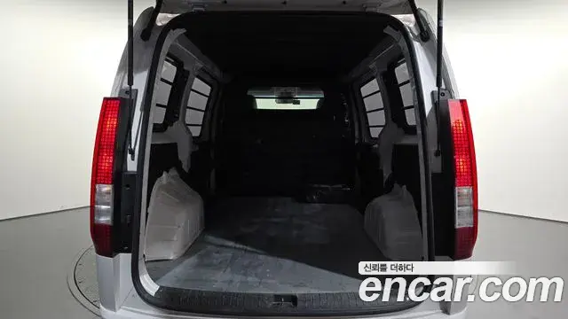 Hyundai Staria 2021 — Фото 19/20