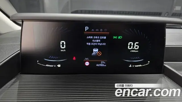 Hyundai Staria 2023 — Фото 8/20
