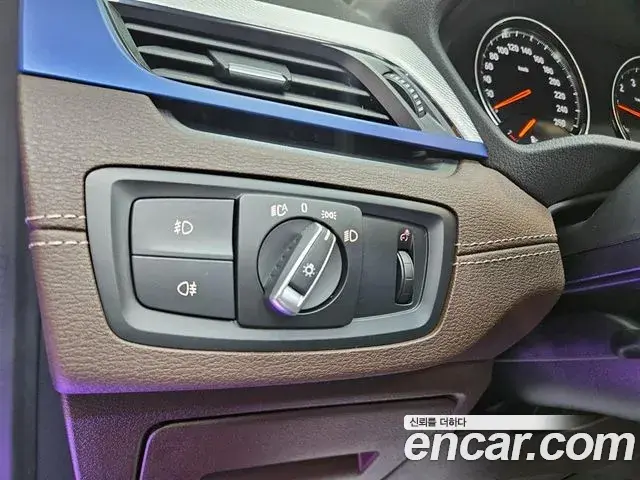 BMW X1 2021 — Фото 18/20