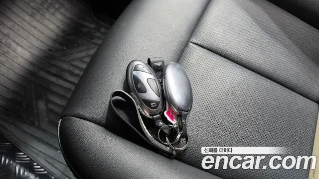 Hyundai Staria 2025 — Şəkil 5/32