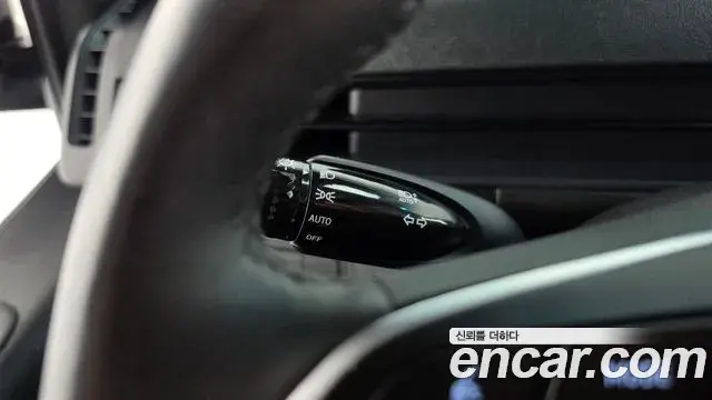 Hyundai Staria 2025 — Şəkil 15/32