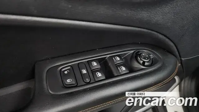 Jeep Compass 2019 — Şəkil 25/32