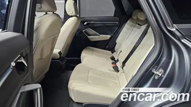 Audi Q3 2022 — Фото 11/20