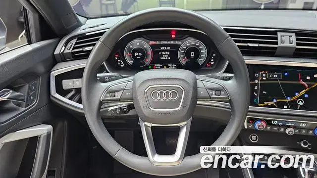 Audi Q3 2022 — Фото 12/20