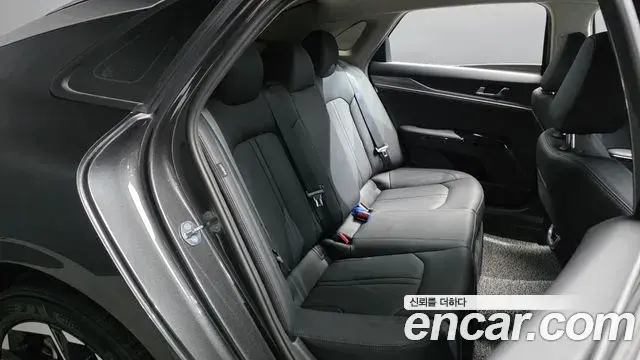 Kia K5 2024 — Photo 9/30