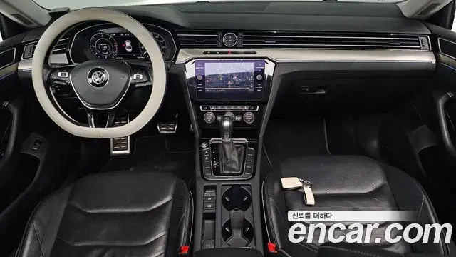 Volkswagen Arteon 2019 — Photo 17/34