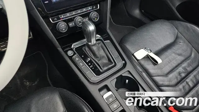 Volkswagen Arteon 2019 — Photo 5/34