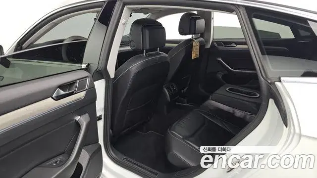 Volkswagen Arteon 2019 — Photo 12/34