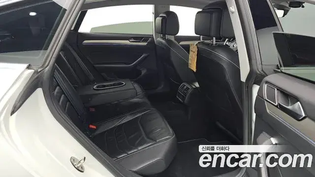 Volkswagen Arteon 2019 — Photo 30/34