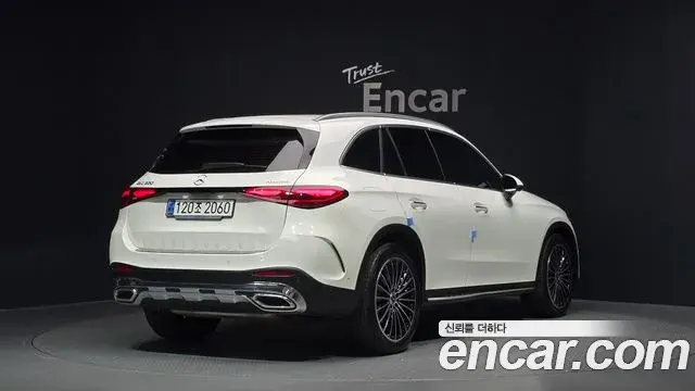 Mercedes-Benz GLC-Class 2024 — Фото 2/20