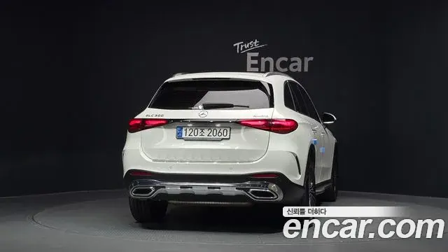 Mercedes-Benz GLC-Class 2024 — Фото 4/20