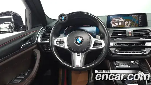 BMW X4 2021 — Фото 12/20