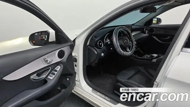 Mercedes-Benz C-Class 2018 — Фото 10/20