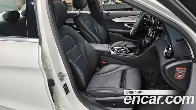 Mercedes-Benz C-Class 2018 — Фото 12/20