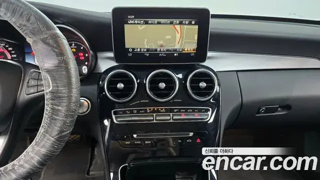 Mercedes-Benz C-Class 2018 — Фото 14/20