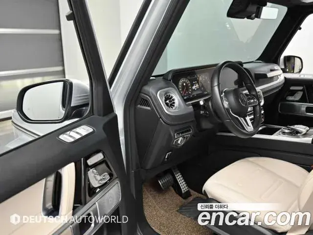 Mercedes-Benz G-Class 2023 — Фото 11/20
