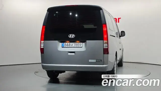 Hyundai Staria 2025 — Фото 4/20