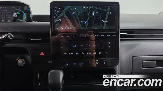 Hyundai Staria 2025 — Фото 12/20