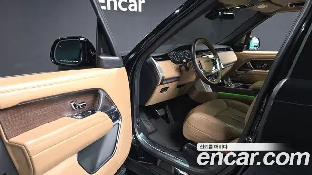 Land Rover Range Rover 2023 — Фото 10/20