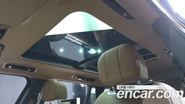Land Rover Range Rover 2023 — Фото 19/20