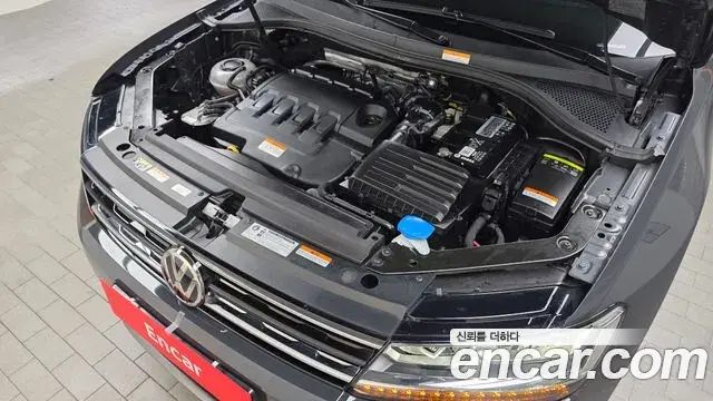 Volkswagen Tiguan 2020 — Photo 6/32