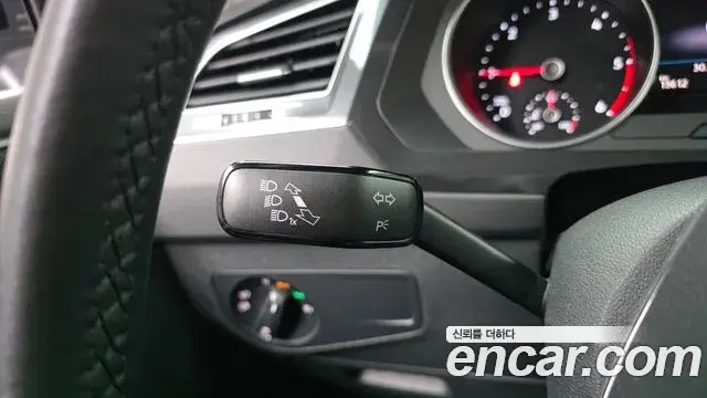 Volkswagen Tiguan 2020 — Photo 18/32