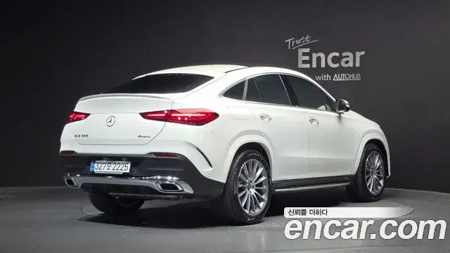 Mercedes-Benz GLE-Class 2025 — Фото 2/20