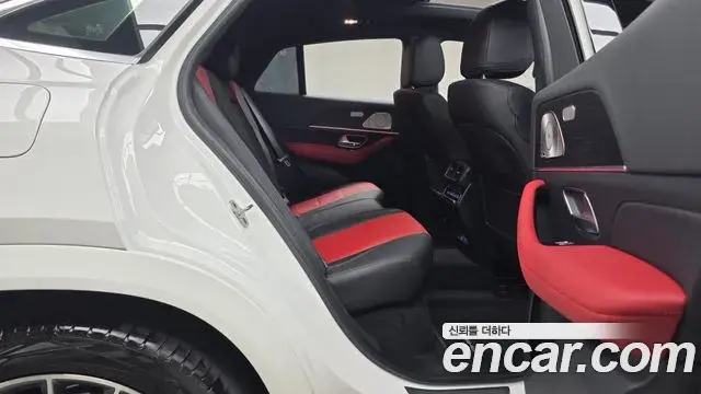 Mercedes-Benz GLE-Class 2025 — Фото 11/20