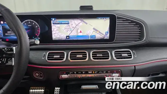 Mercedes-Benz GLE-Class 2025 — Фото 13/20