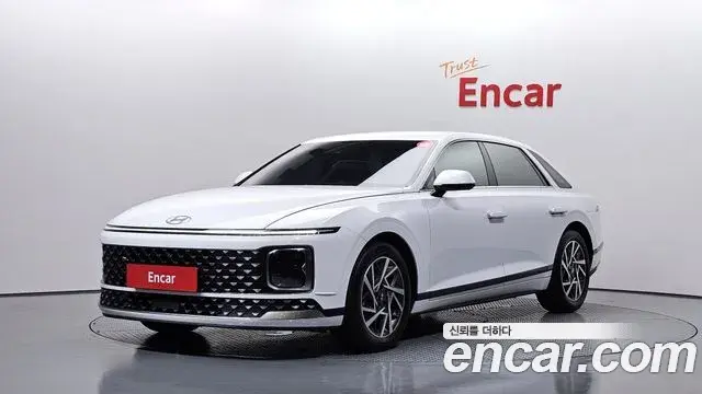 Hyundai Grandeur 2023 — Фото 1/20