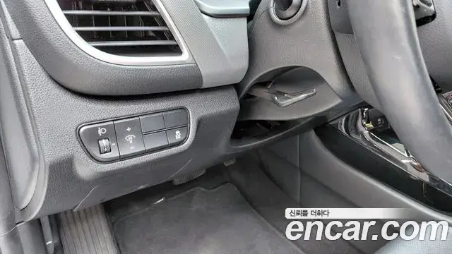 Kia Seltos 2023 — Photo 9/29