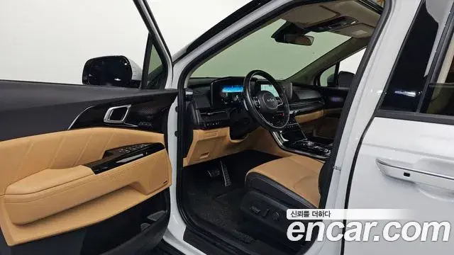 Kia Carnival 2021 — Фото 10/20
