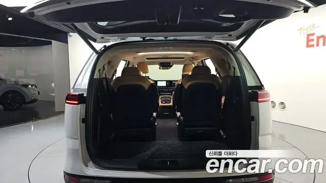 Kia Carnival 2021 — Фото 20/20