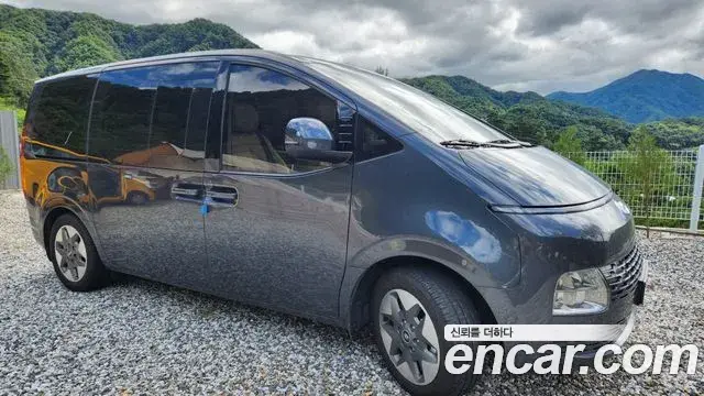 Hyundai Staria 2024 — Фото 5/19