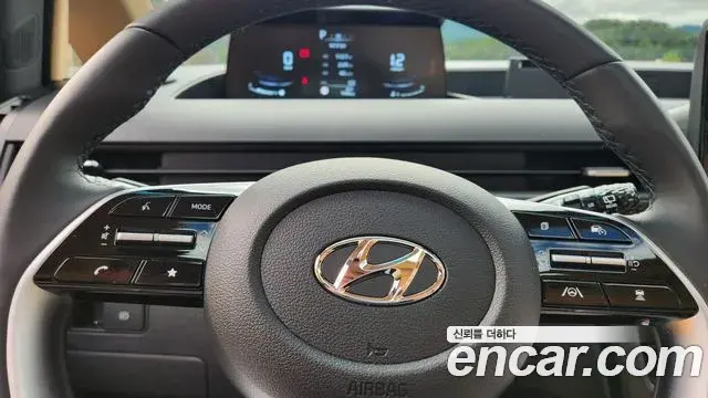 Hyundai Staria 2024 — Фото 10/19