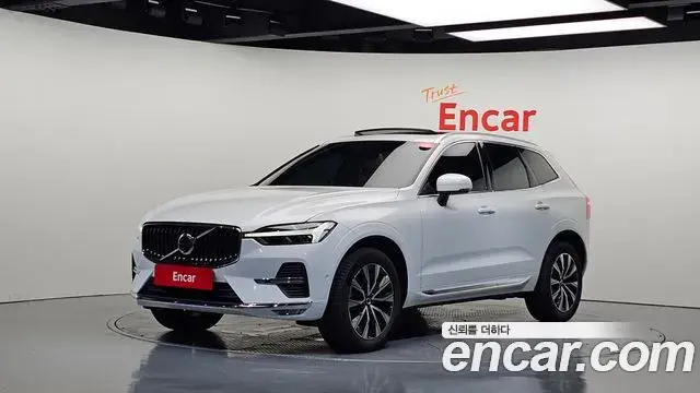 Volvo XC60 2025 — Фото 1/20