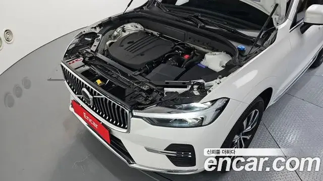 Volvo XC60 2025 — Фото 6/20